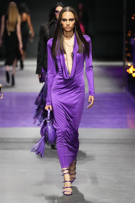 versace runway 2023